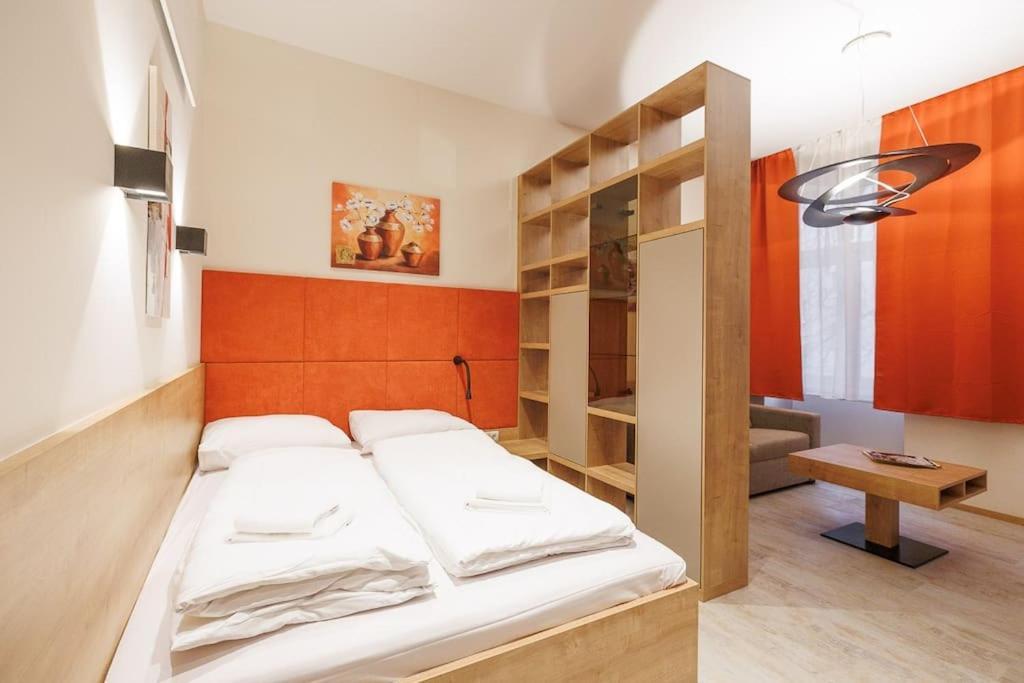 New #viennalove In Margareten Wien